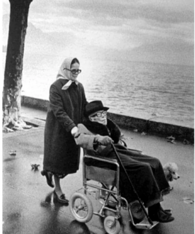 Charlie Chaplin and Oona O'Neill: A Final Portrait in 1977 — Historical photograph from Post-War Era
