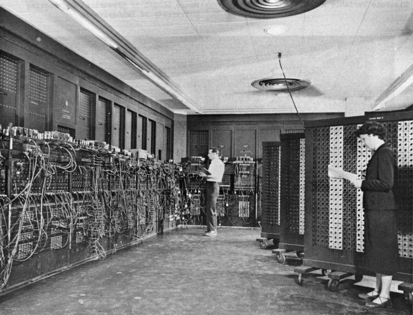 ENIAC: The Birth of Modern Computing in 1945