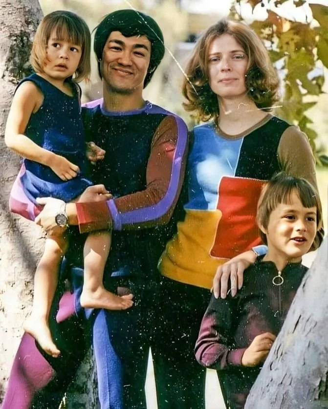 Nadir Aile Portresi: Bruce Lee, Linda, Brandon ve Shannon, 1970'ler